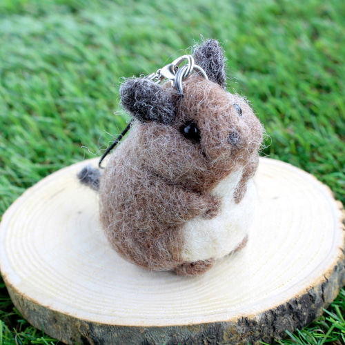 更紗ページ　羊毛フェルト　デグー デグーさん 羊毛フェルト Yuto 通販 9022771｜Creema(クリーマ)