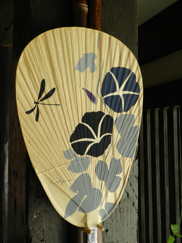 牽牛花和羽黑蜻蜓Kutami石埠風扇（橢圓形）原創 第2張的照片