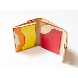 限定製作 コンパクトな革製財布 ハーフウォレット 手染め染色 グラデーション レッドxイエローxオレンジ 3枚目の画像