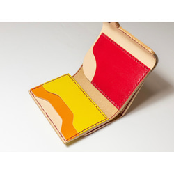 限定製作 コンパクトな革製財布 ハーフウォレット 手染め染色 グラデーション レッドxイエローxオレンジ 4枚目の画像