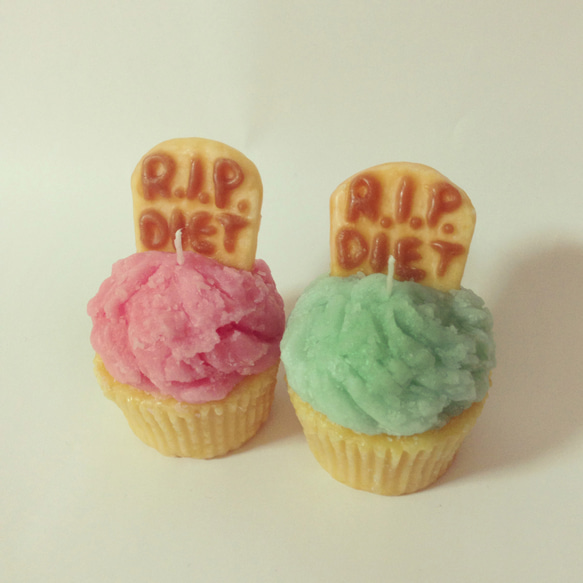 カップケーキ“R.I.P DIET”キャンドル（green） 1枚目の画像
