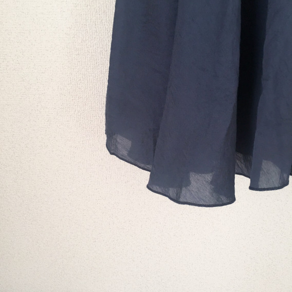 「ネイビー追加」花飾りベルト付き清涼感アップロングスカート 4枚目の画像