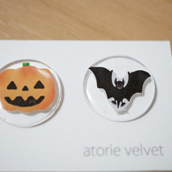 ハロウィン　かぼちゃとコウモリ　ピンブローチ２個セット 2枚目の画像