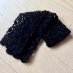 ふわふわのプチマフラー モヘアの手編み 4枚目の画像