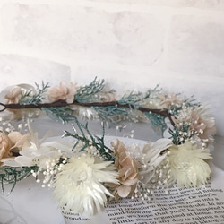 シルバーデージーとアジサイとかすみ草の花冠 ベビー キッズ バースデーフォト リングガール ヘッドドレス 2枚目の画像