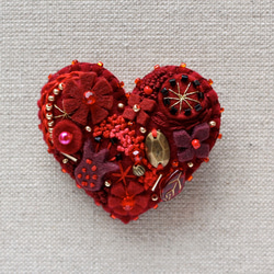 ワンダフルワールド　ハート型フェルトワッペン ブローチ　大小セット赤 ワンダフルワールド ハート型フェルトワッペン ブローチ 大小セット赤
