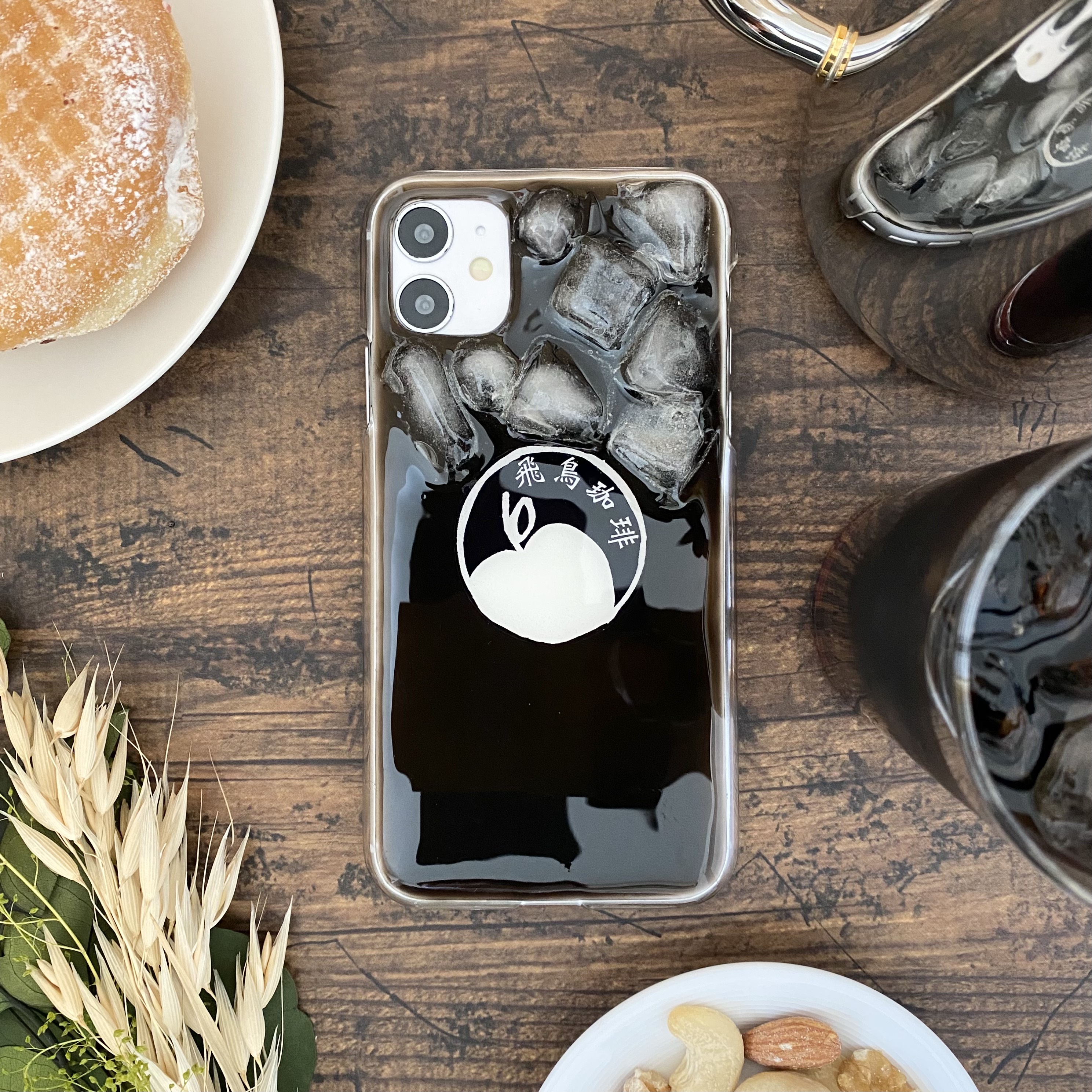 80i.【飛鳥珈琲】アイスコーヒー の iPhoneケース