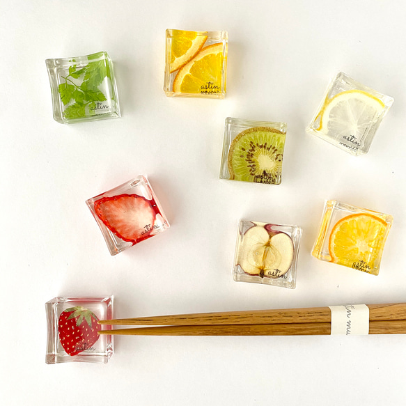【方形】壓榨水果蔬菜筷架（送禮佳品） 第3張的照片