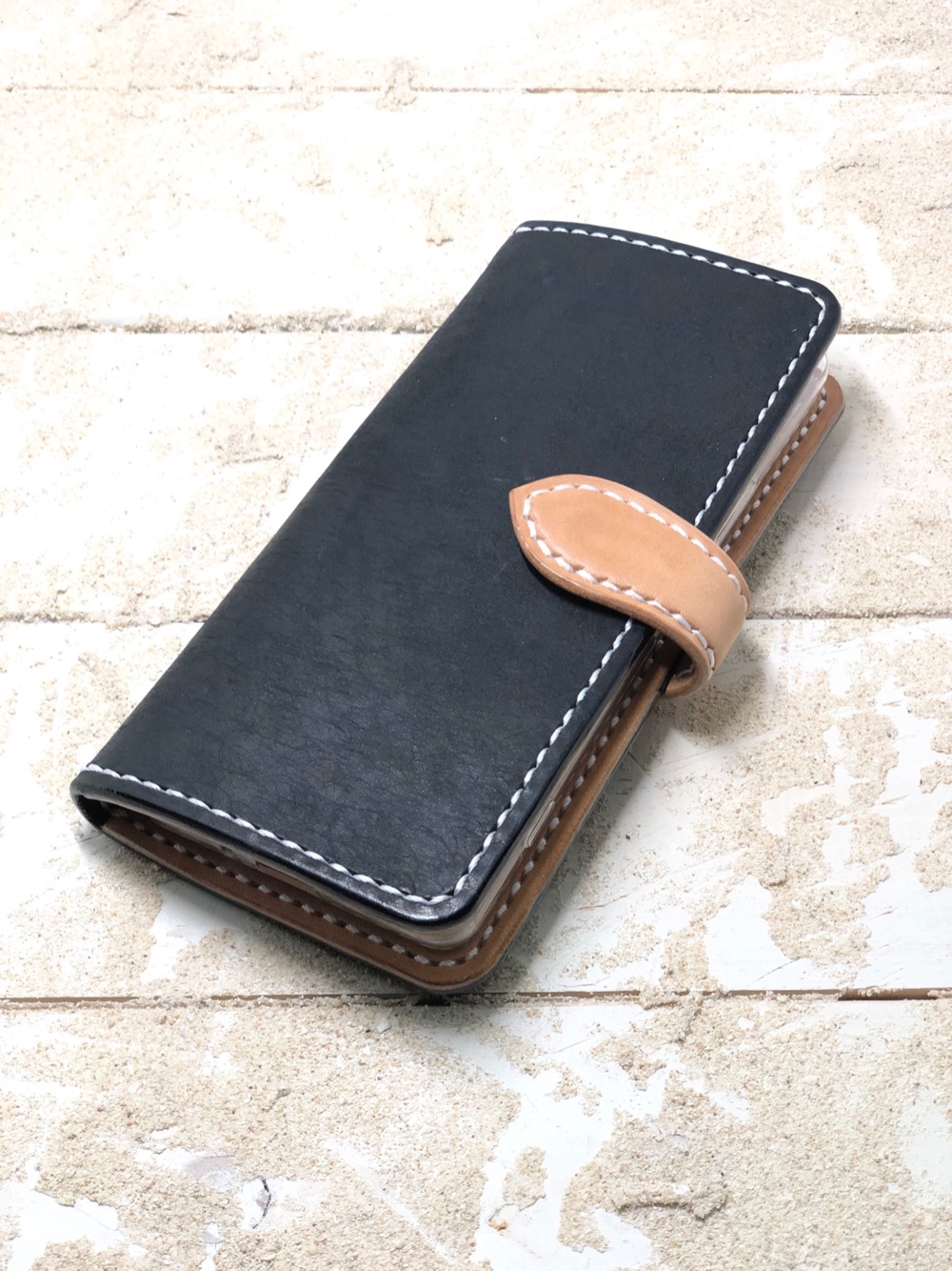 iPhone＆android　スマホケース　手帳型　ブラック×ナチュラル