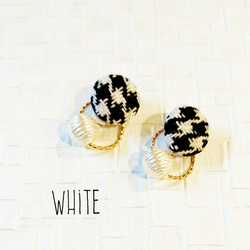 千鳥格子柄の2wayイヤリング(ホワイト) 3枚目の画像