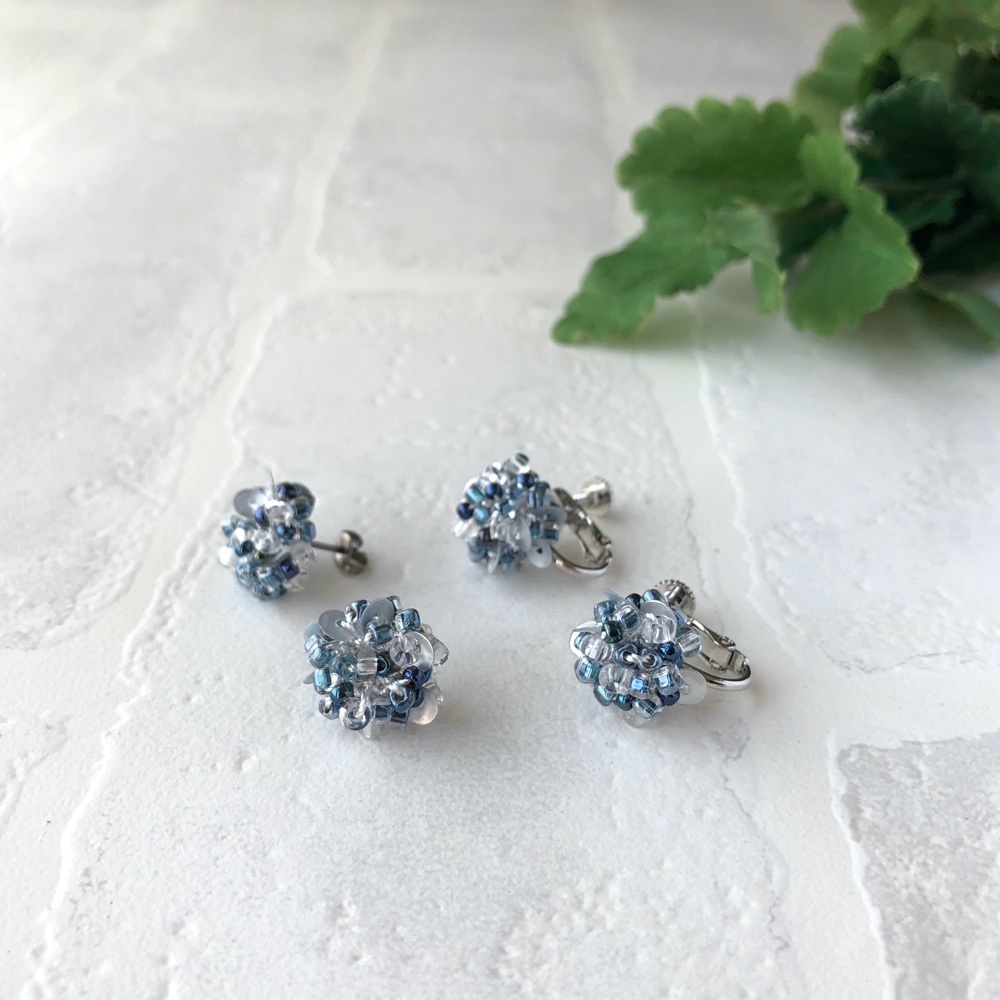 「森の湖」ピアス ビーズクロッシェ 4,050円