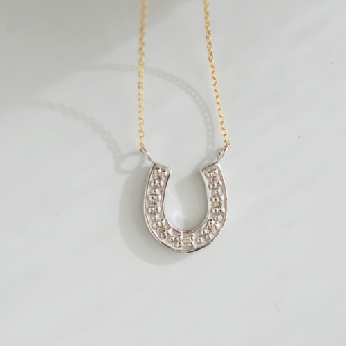 幸せを集める魔法のかたち馬蹄デザインネックレス　K10YG Amulet 馬蹄 ネックレス【K10YG】23A/W – sowi