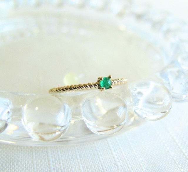 ５月誕生石　ぷっくりエメラルド ピンキーリング K10YG  【受注製作】