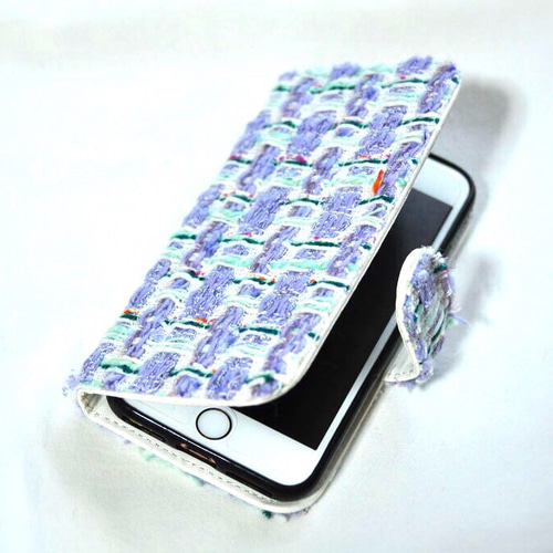 CHANEL ツイードiPhoneケース イエロー 再販✧送料無料✧CHANELツイード✧iPhoneケース(白×紫×黄緑