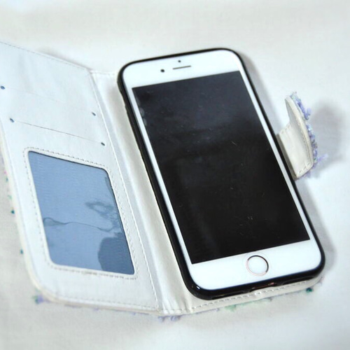 CHANEL ツイードiPhoneケース イエロー 再販✧送料無料✧CHANELツイード✧iPhoneケース(白×紫×黄緑