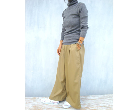 チノクロスタックワイドパンツ（ベージュカーキ） 4枚目の画像