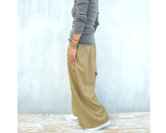 チノクロスタックワイドパンツ（ベージュカーキ） 2枚目の画像