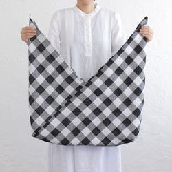 alinのあづま袋 L 64cm  エコバッグに リネンあずま袋  大きいサイズ マチ付（ブロックチェック/ブラック）. 4枚目の画像