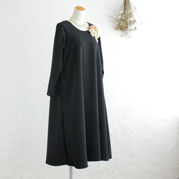 A 字喇叭連衣裙入門/畢業/正式/尺寸可變（黑色）。 第7張的照片