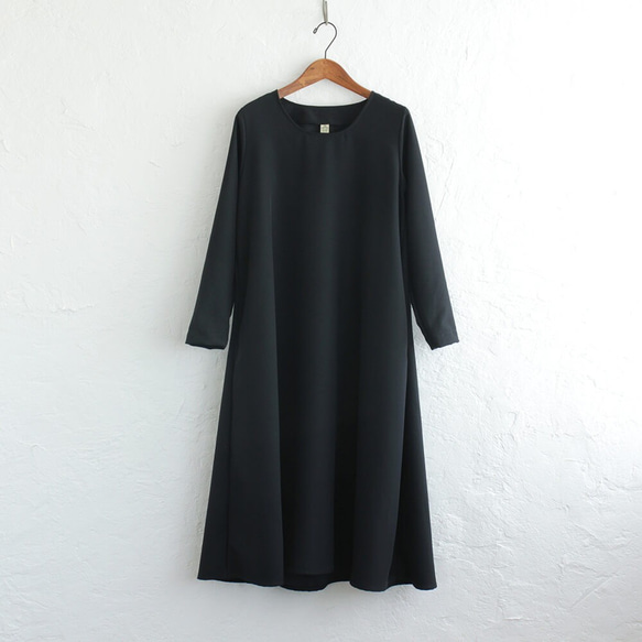 A 字喇叭連衣裙入門/畢業/正式/尺寸可變（黑色）。 第8張的照片