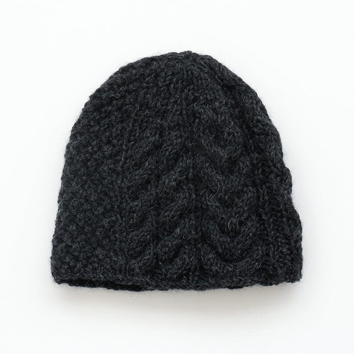 数量&期間限定》アラン模様 手編みニットキャップ ケーブル編みニット  