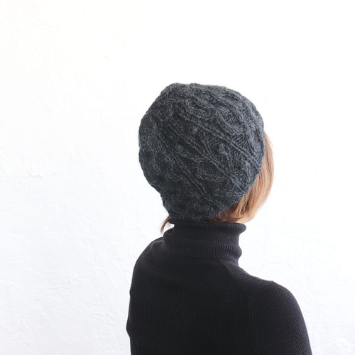 数量&期間限定》アラン模様 手編みニットキャップ ケーブル編みニット