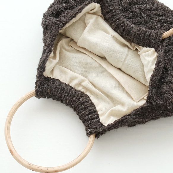 限量1款【限時特賣】Aran Pattern Basket Weave羊毛針織托特包（棕色）。 第6張的照片