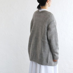 柔軟的手工編織馬海毛風格針織羊毛混紡外罩開衫（灰色） 第6張的照片
