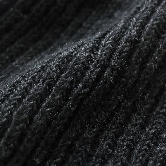 《限定1》羊毛100% 手編みウールニット 片畦ハイネックセーター （チャコール）. 6枚目の画像