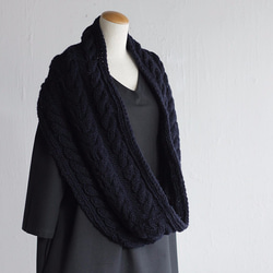 《Limited 1》 100% Wool Knit Snood Navy 第2張的照片