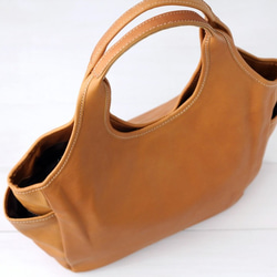 正品牛皮皮革側袋 Simple tote bag Petit Nim (camel) 第4張的照片