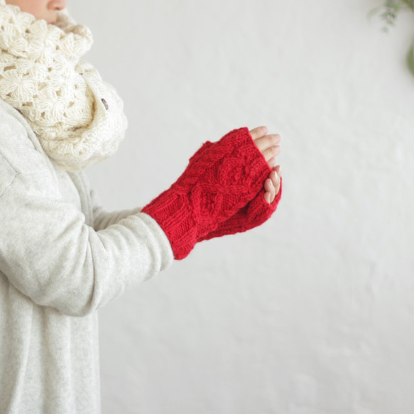 100％羊毛艾倫圖案針織暖手半指手套（紅色） 第2張的照片