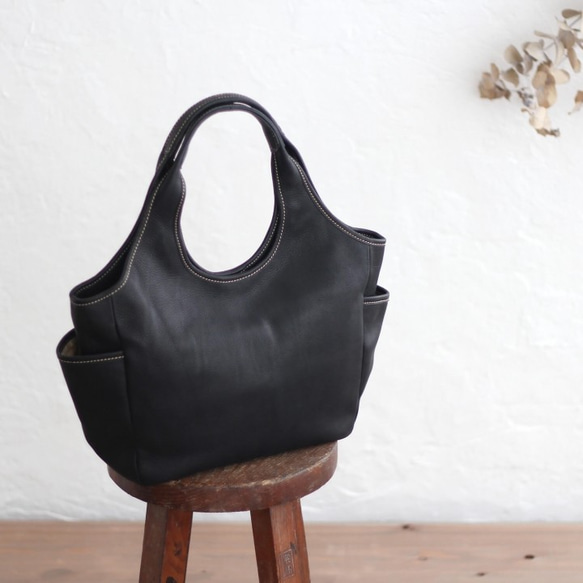 正品牛皮皮革側袋 Simple tote bag Petit Nim (黑色) 第3張的照片