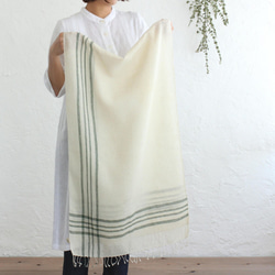 手工編織的麻棉植物染色攤位（灰白色/綠色邊框交叉） 第7張的照片