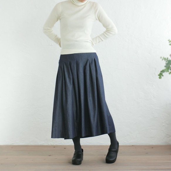 コットンデニム プリーツスカート ウエストすっきり ゆったりサイズ ミモレ丈 3枚目の画像