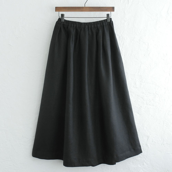 亞麻褶裙乾淨外觀長款（黑色）SK02。 第4張的照片