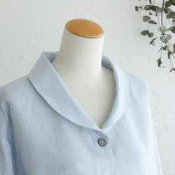 亞麻披肩領長袖套頭衫（格子/淺藍色） 第6張的照片