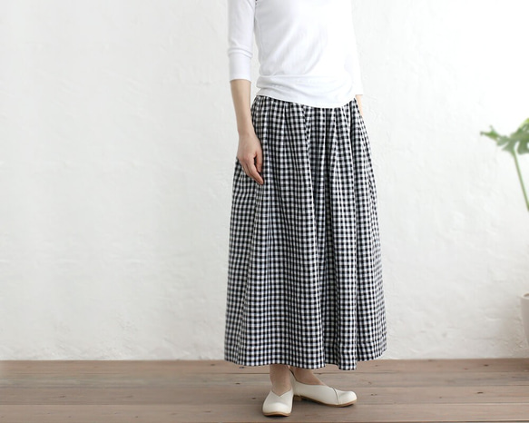 “限量1件”“亞麻褶skirt裙”長86cm（方格格子/黑色） 第3張的照片