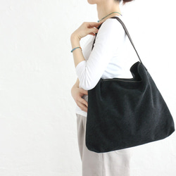 A4尺寸單肩包Nueng帆布+真牛皮方型（黑色）LS005。 第1張的照片