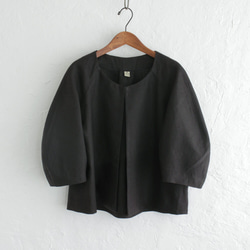 『リネン コクーン袖 ノーカラージャケット』 羽織に （ブラック）CO06. 8枚目の画像