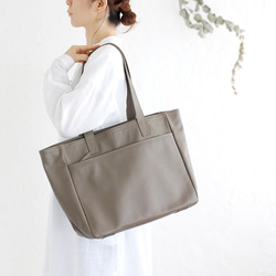 極美品 AULENTTI 本革トートバッグ グレージュ ターンロック A4可 AULENTTI（オーレンティ） 2WAY レザー ショルダートート