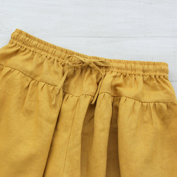 亞麻褶襉寬闊褲枷鎖切換褲也適合放鬆時間（黃色） 第7張的照片