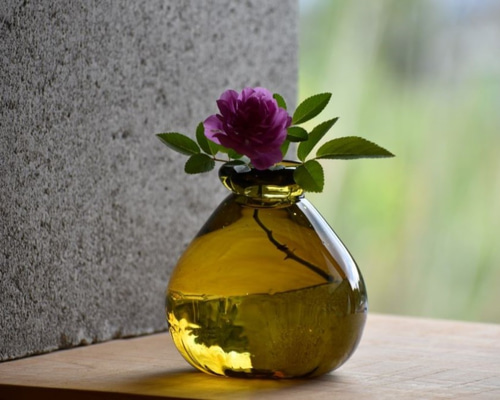丸花器 緑茶】 一輪挿し・花瓶・花器 吹きガラス工房 琥珀 通販