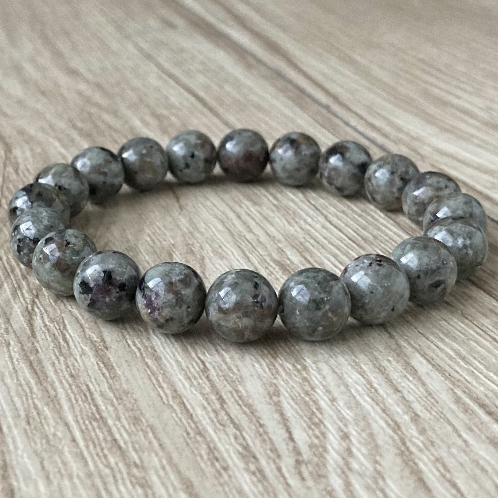 半額セール‼︎光と影の美しさを秘めたストーン/ユーパーライト/天然石 ストーン ブレスレット