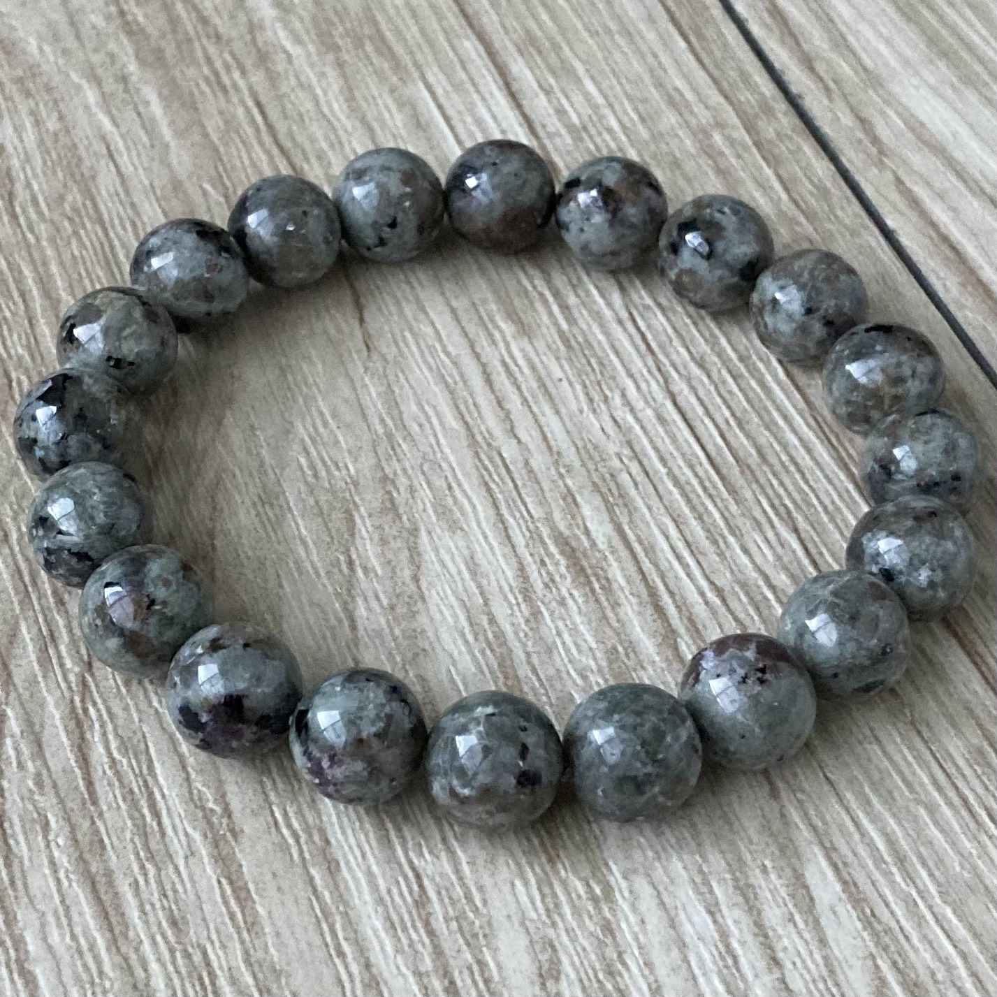 半額セール‼︎光と影の美しさを秘めたストーン/ユーパーライト/天然石 ストーン ブレスレット