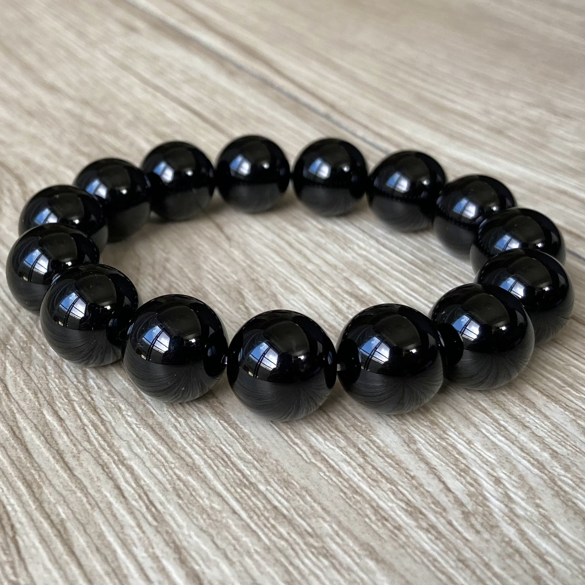 静かな黒が印象的な/モリオン/天然石 ストーン ブレスレット