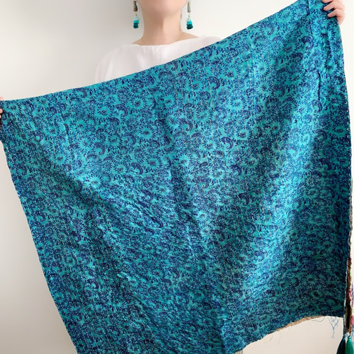 インドヴィンテージシルク100%カンタ刺繍/ラリーキルトの大判 インドヴィンテージシルク100%カンタ刺繍/ラリーキルトの大判