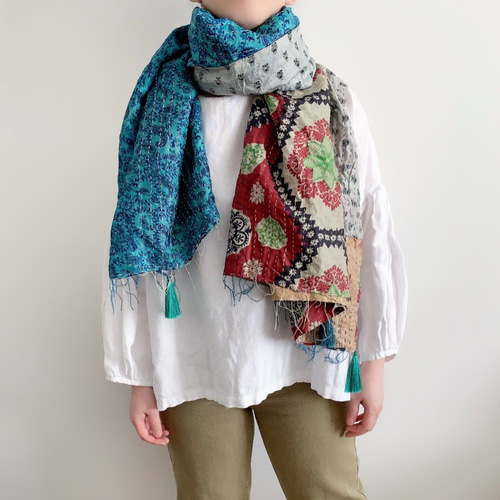 インドヴィンテージシルク100%カンタ刺繍/ラリーキルトの大判 インドヴィンテージシルク100%カンタ刺繍/ラリーキルトの大判