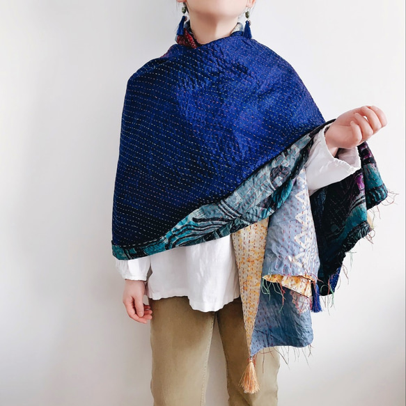 インドヴィンテージシルク100%カンタ刺繍/ラリーキルトの大判