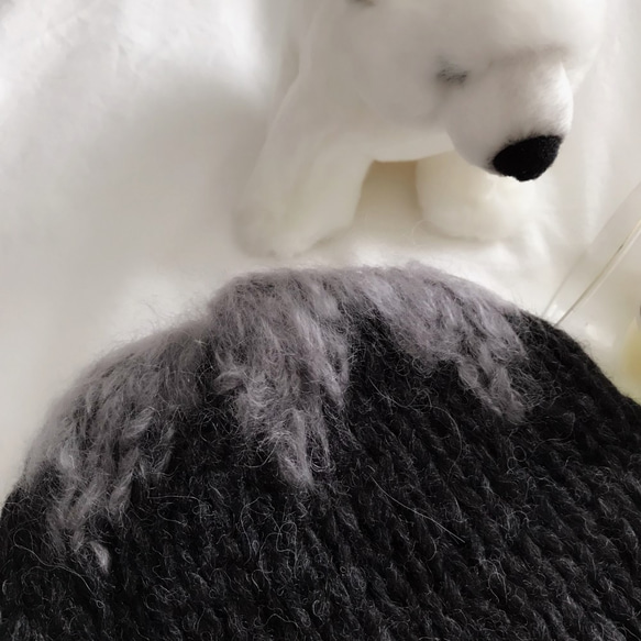 アルパカ&モヘアのNoir&gris hand knit[手編み]ニット帽 3枚目の画像